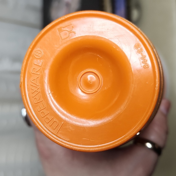 EUC Vintage 60's 70's Midcentury Tupperware Magic Mixer Shaker Orange - Picture 6 of 7